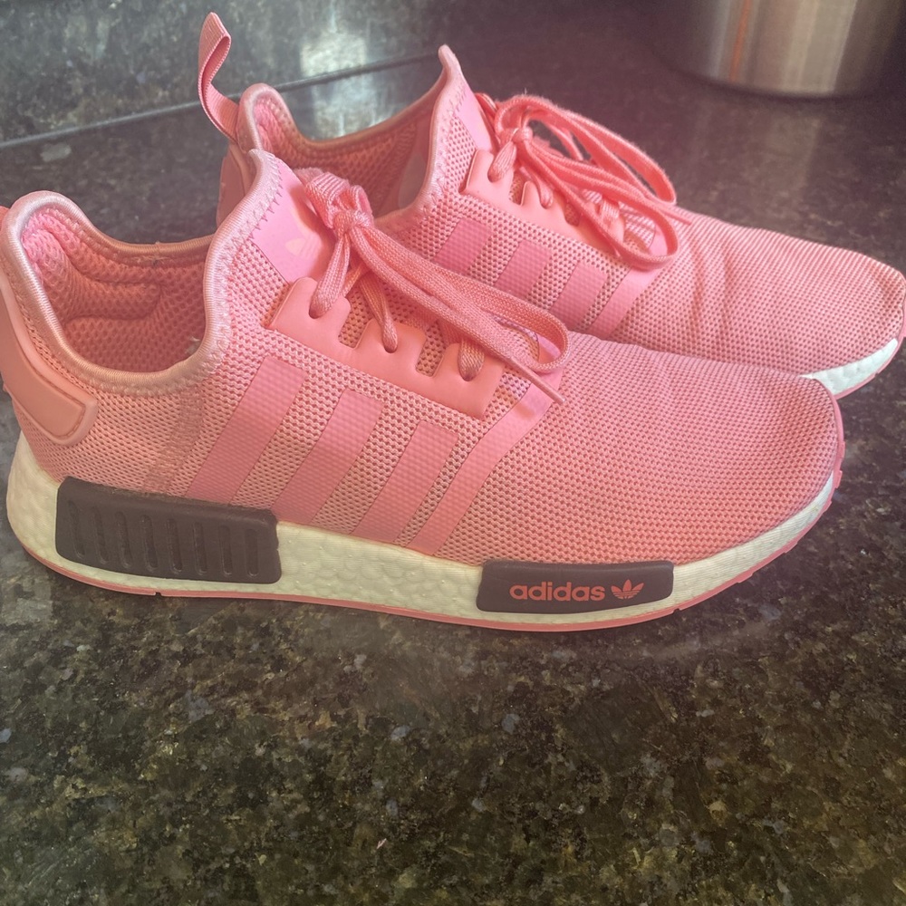 Adidas NMD_R1 Boost Pink